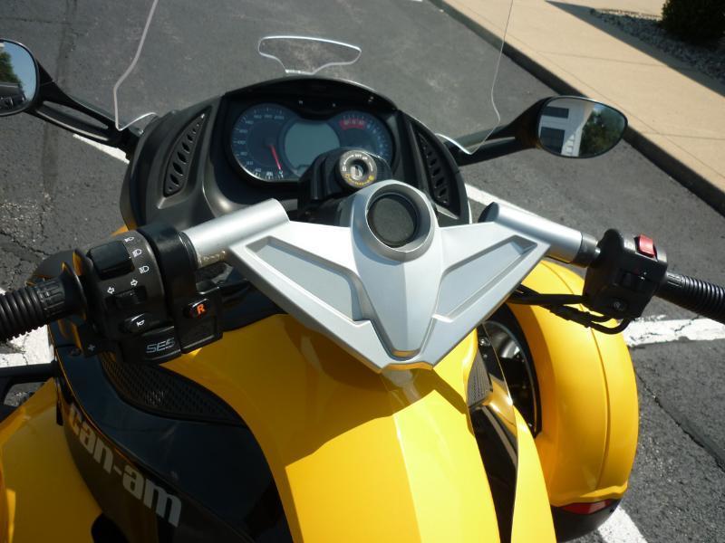 Can-Am Spyder  2008