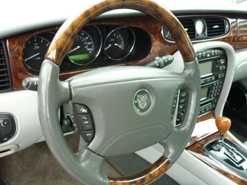 Jaguar XJ-Series XJ8 2004