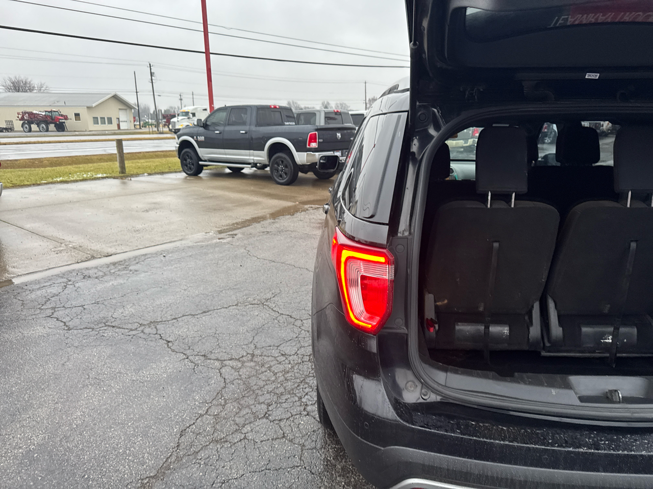 Ford Explorer FWD 4dr XLT 2016