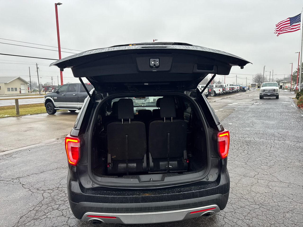 Ford Explorer FWD 4dr XLT 2016