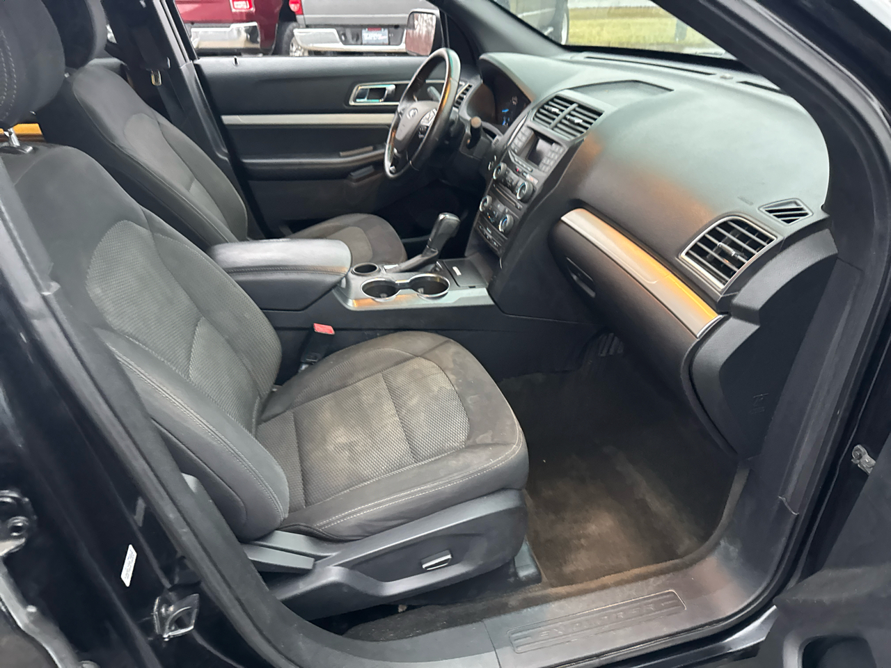 Ford Explorer FWD 4dr XLT 2016