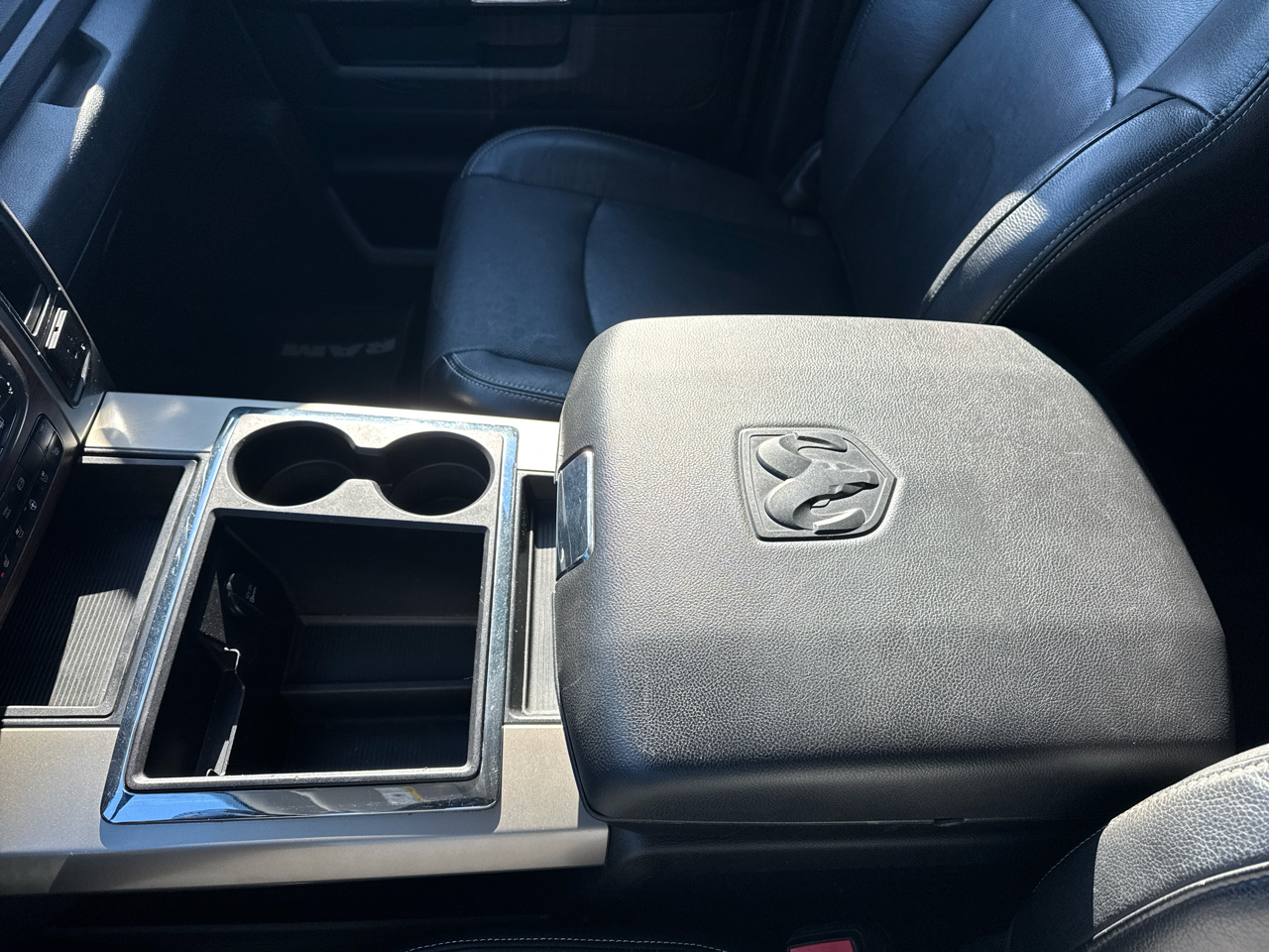 RAM 2500 4WD Crew Cab 149" Laramie 2013