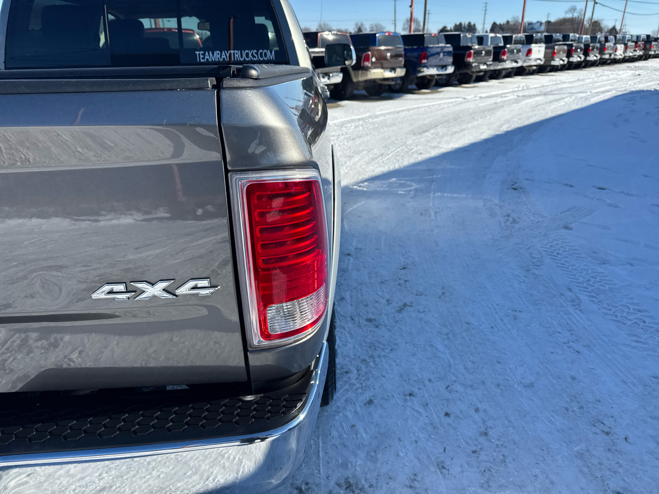 RAM 2500 4WD Crew Cab 149" Laramie 2013