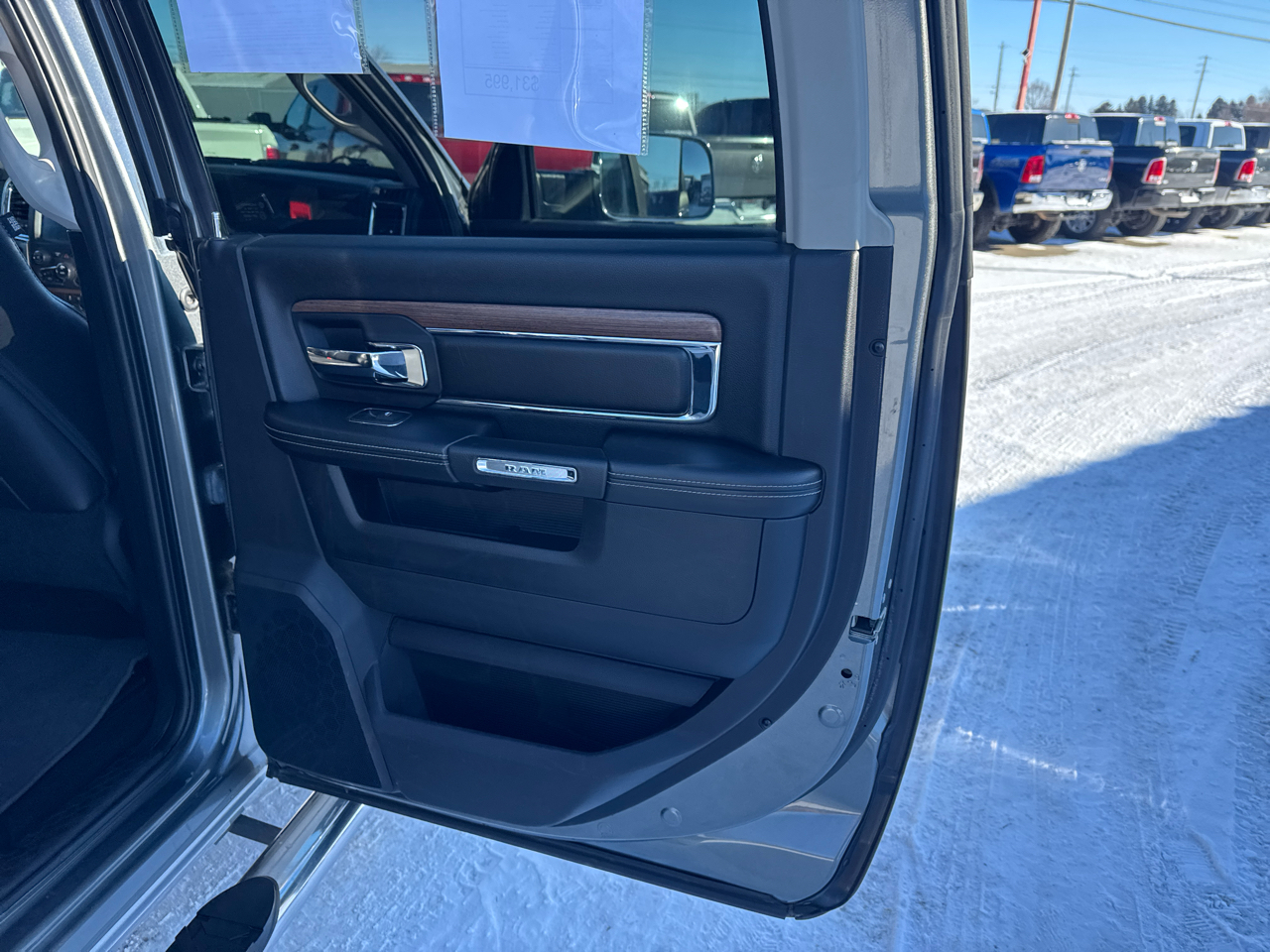 RAM 2500 4WD Crew Cab 149" Laramie 2013