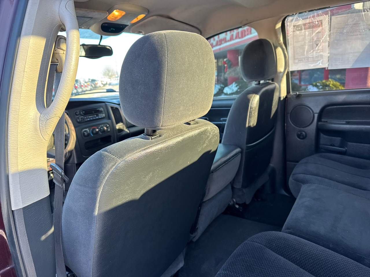 Dodge Ram 2500 4dr Quad Cab 140.5" WB 4WD SLT 2005