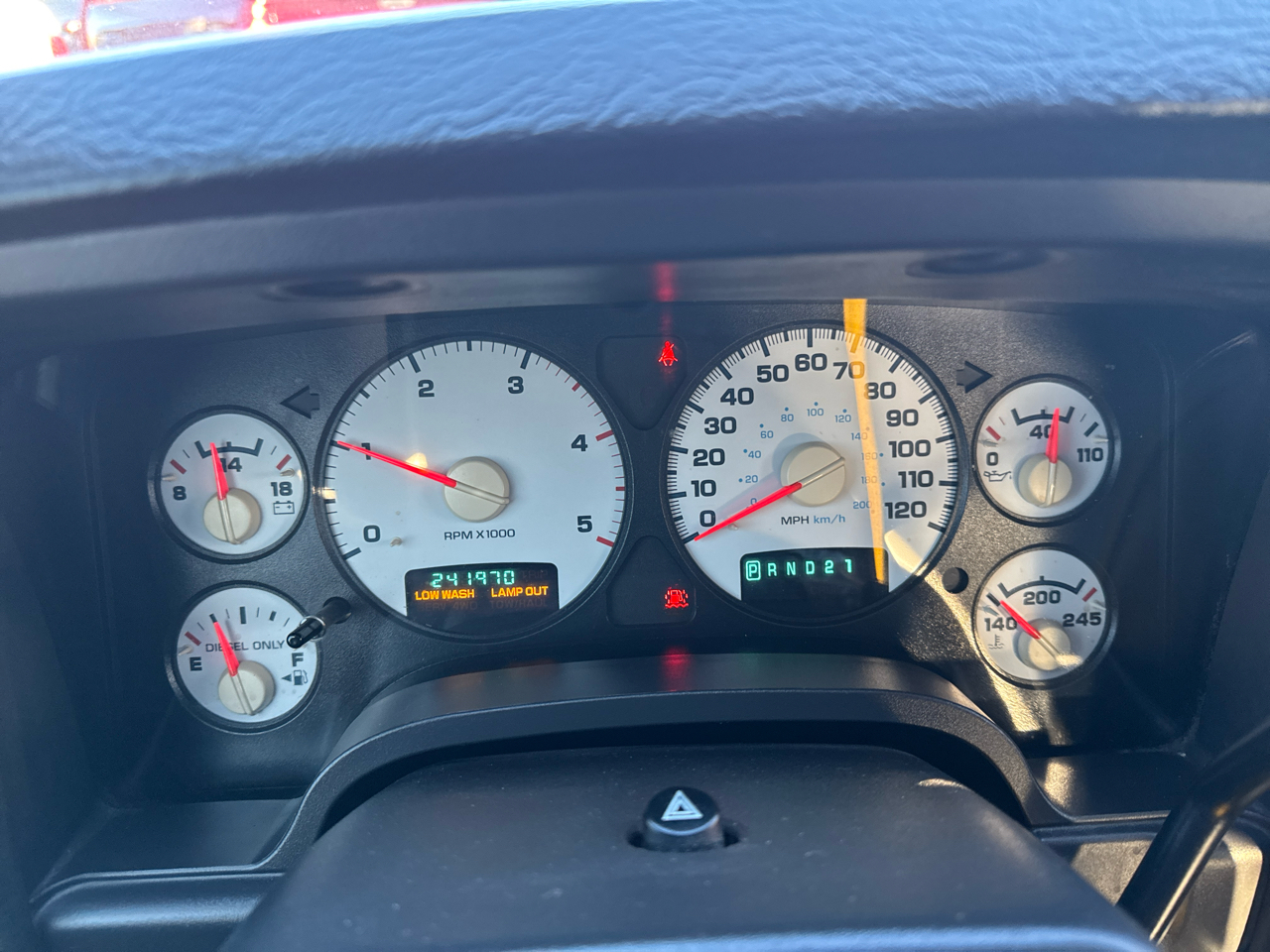 Dodge Ram 2500 4dr Quad Cab 140.5" WB 4WD SLT 2005