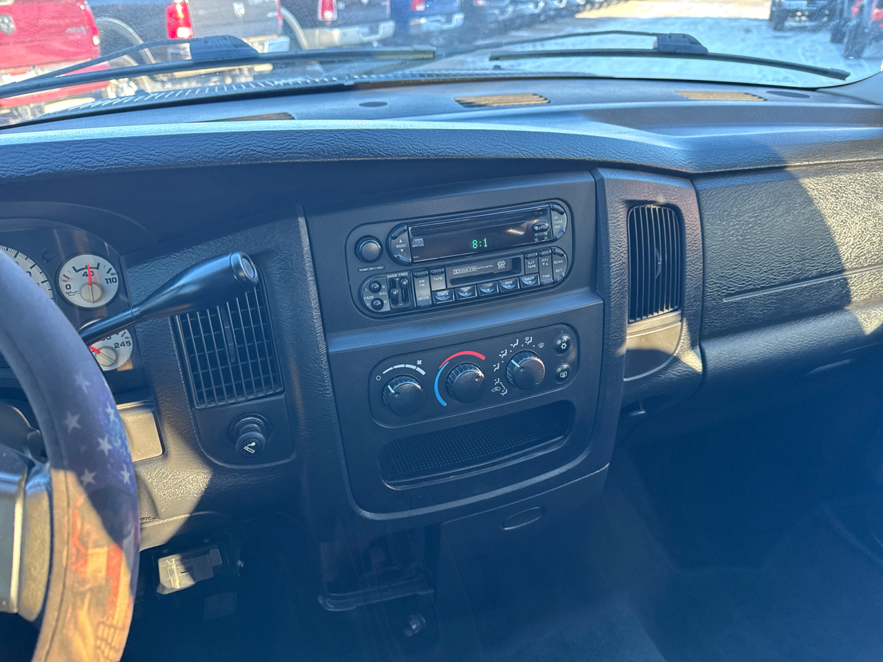 Dodge Ram 2500 4dr Quad Cab 140.5" WB 4WD SLT 2005