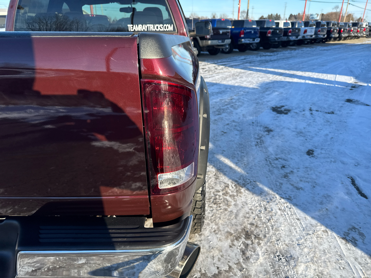 Dodge Ram 2500 4dr Quad Cab 140.5" WB 4WD SLT 2005