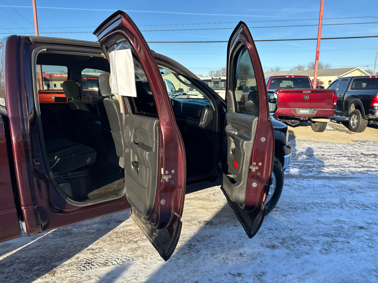 Dodge Ram 2500 4dr Quad Cab 140.5" WB 4WD SLT 2005