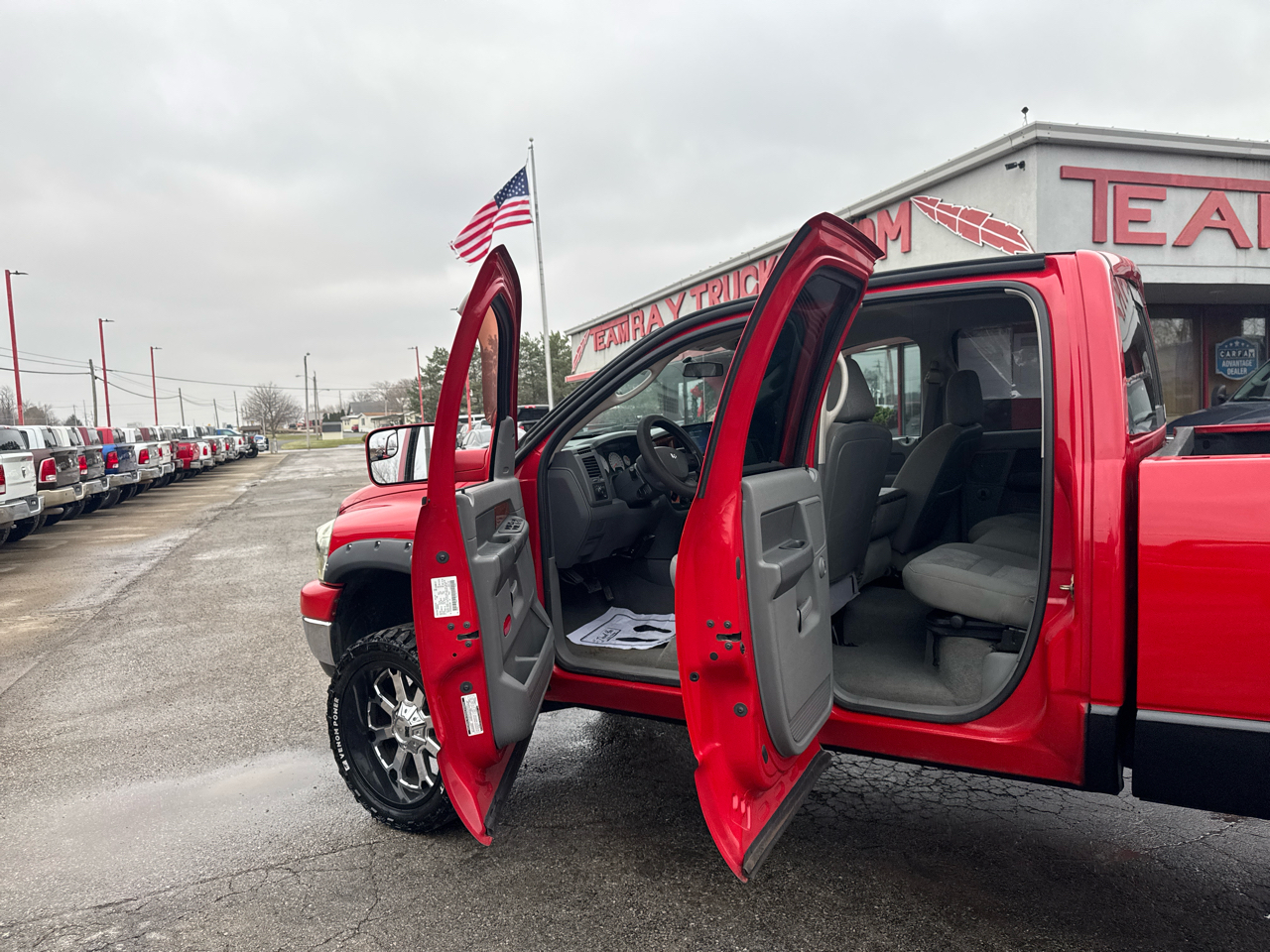 Dodge Ram 2500 4dr Quad Cab 140.5 4WD SLT 2006