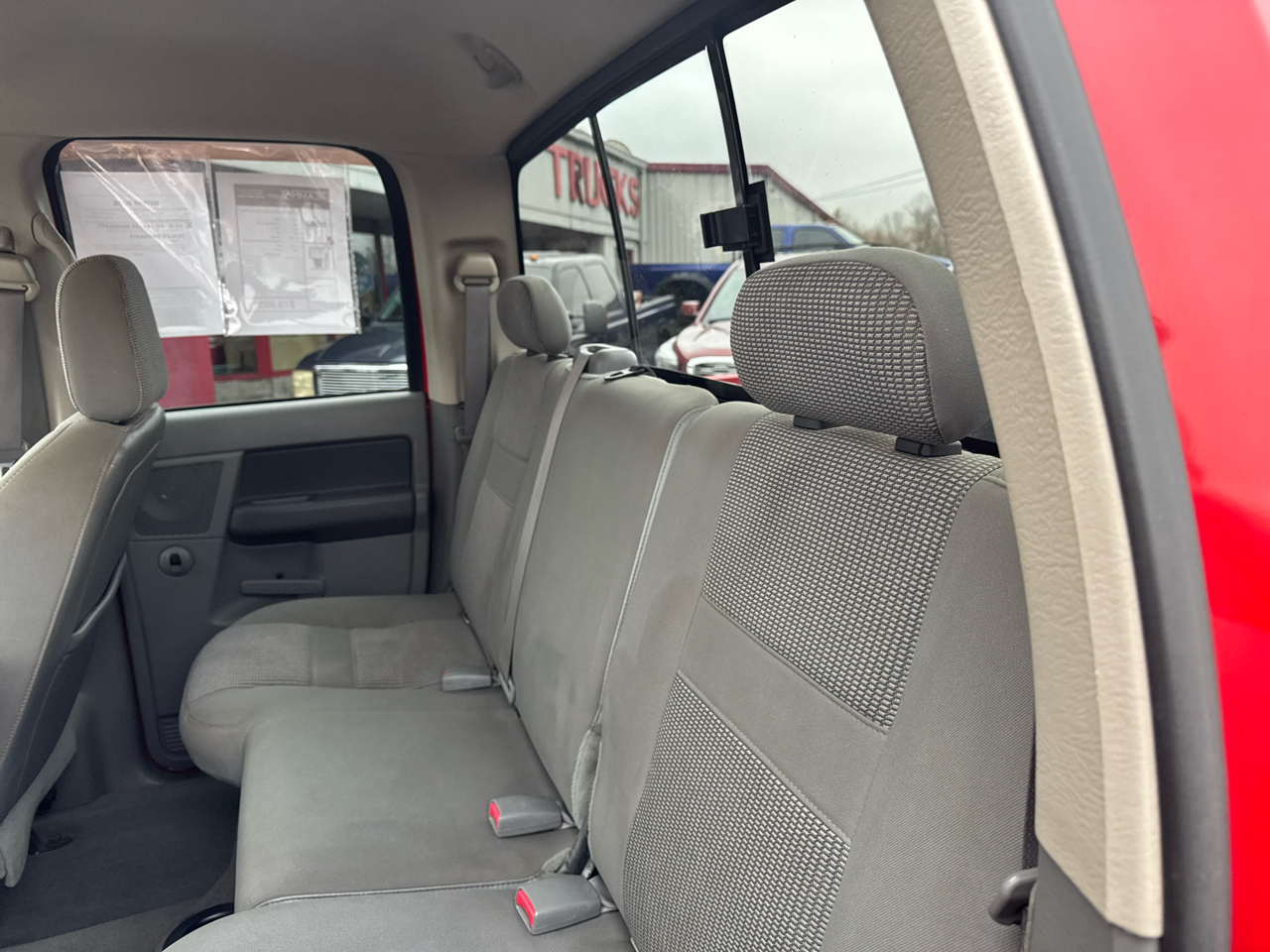 Dodge Ram 2500 4dr Quad Cab 140.5 4WD SLT 2006