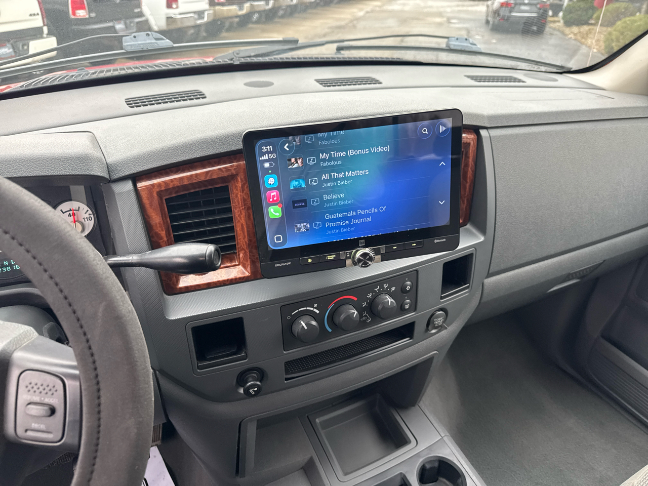 Dodge Ram 2500 4dr Quad Cab 140.5 4WD SLT 2006