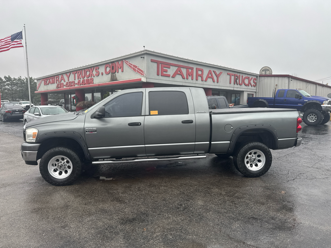 Dodge Ram 2500 4WD Mega Cab 160.5" SLT 2007