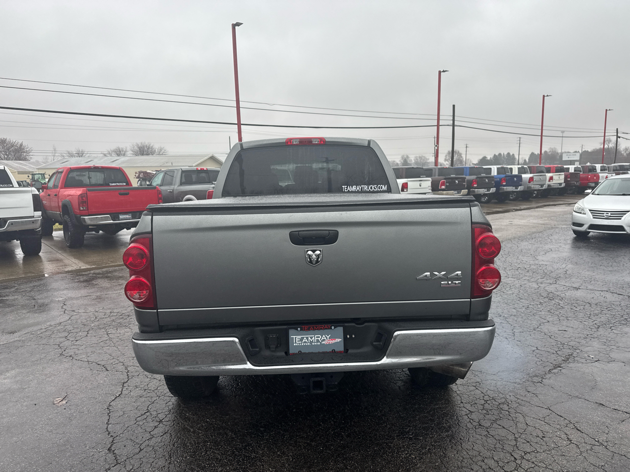 Dodge Ram 2500 4WD Mega Cab 160.5" SLT 2007