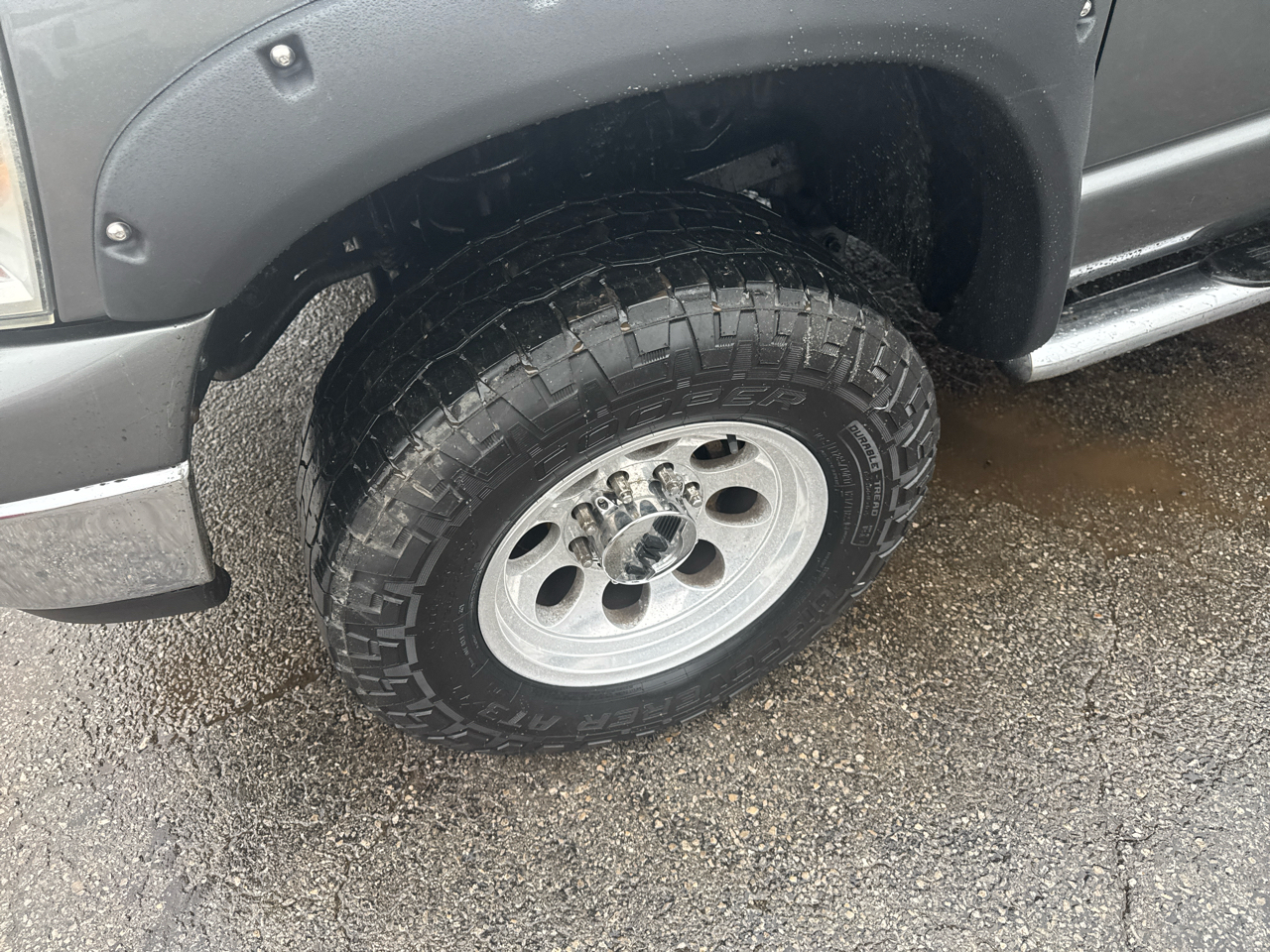 Dodge Ram 2500 4WD Mega Cab 160.5" SLT 2007