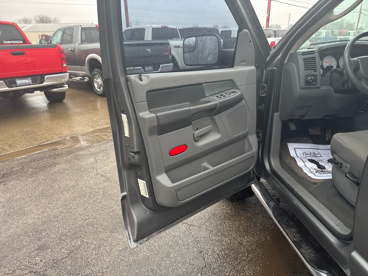 Dodge Ram 2500 4WD Mega Cab 160.5" SLT 2007