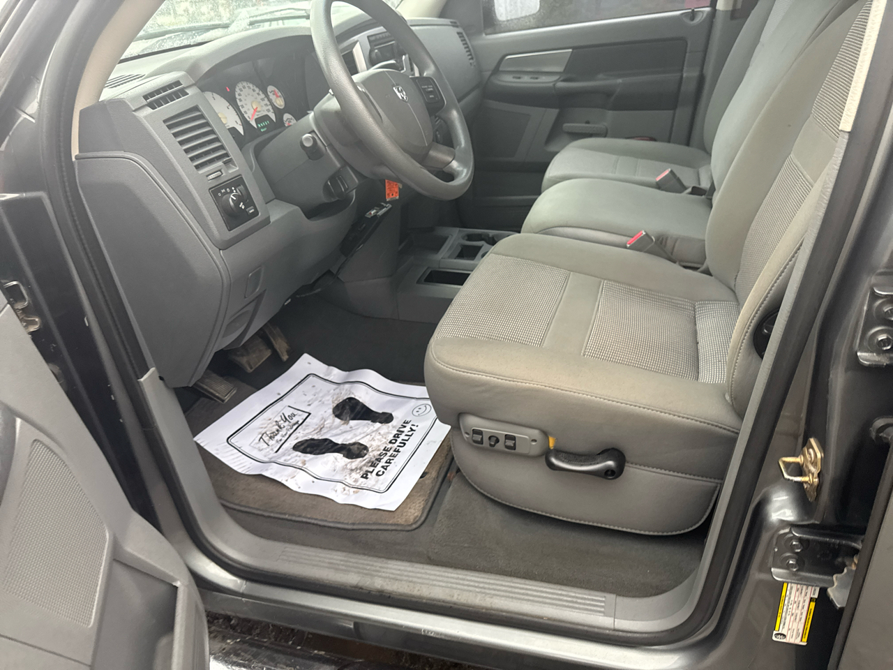 Dodge Ram 2500 4WD Mega Cab 160.5" SLT 2007