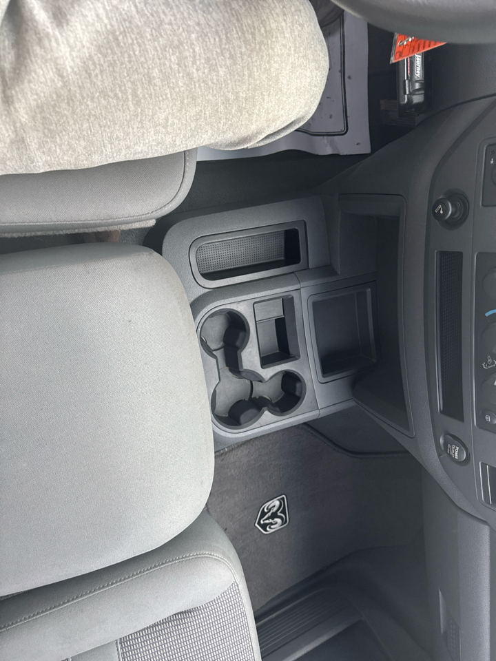 Dodge Ram 2500 4WD Mega Cab 160.5" SLT 2007