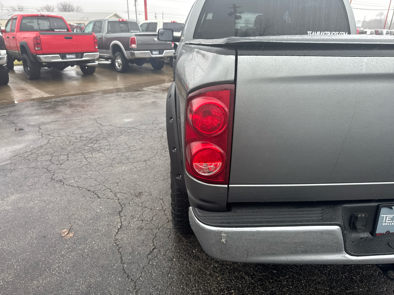 Dodge Ram 2500 4WD Mega Cab 160.5" SLT 2007