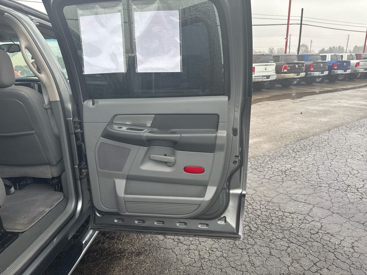 Dodge Ram 2500 4WD Mega Cab 160.5" SLT 2007