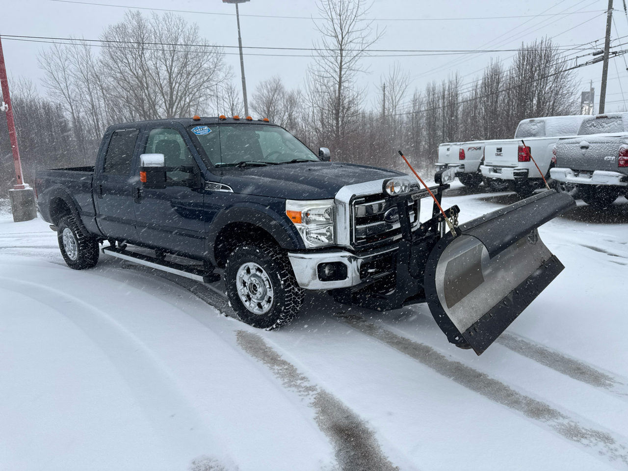 Ford Super Duty F-350 SRW 4WD Crew Cab 156" XLT 2016