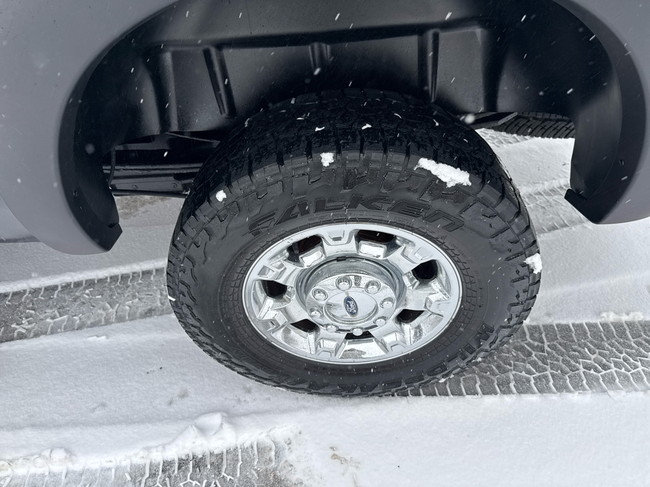 Ford Super Duty F-350 SRW 4WD Crew Cab 156" XLT 2016