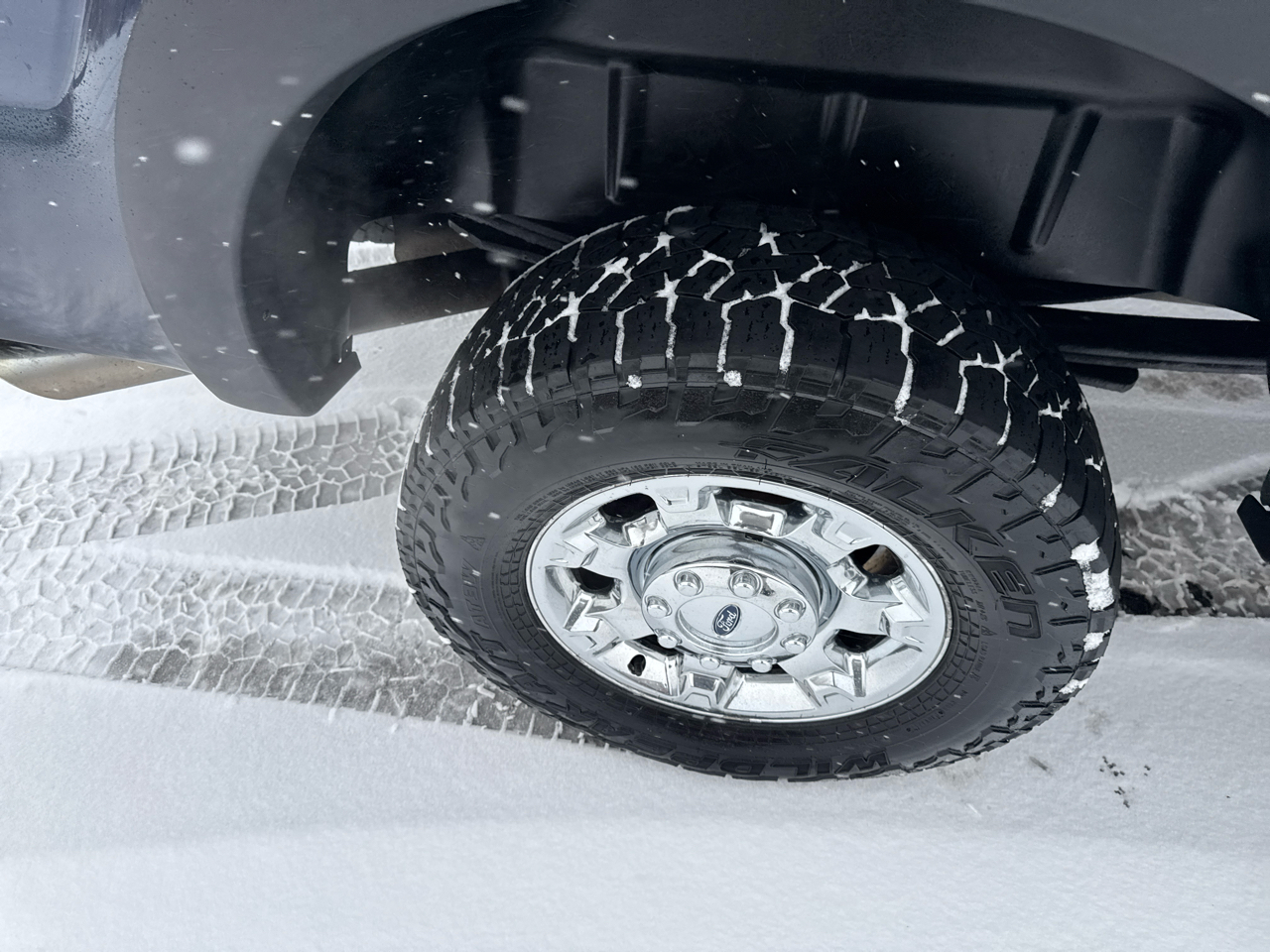 Ford Super Duty F-350 SRW 4WD Crew Cab 156" XLT 2016