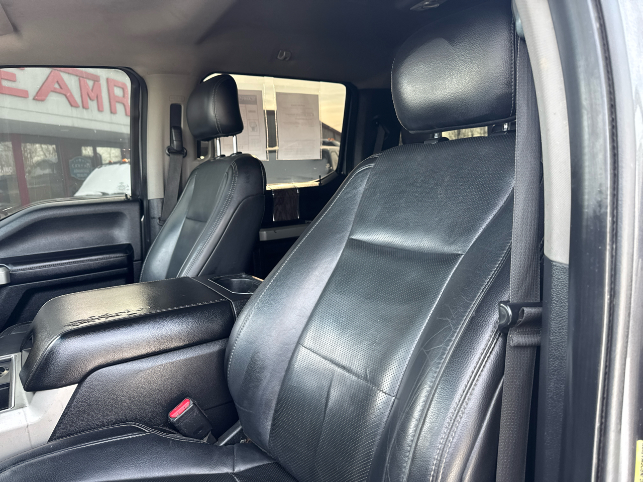 Ford Super Duty F-250 SRW Lariat 4WD Crew Cab 6.75' Box 2017