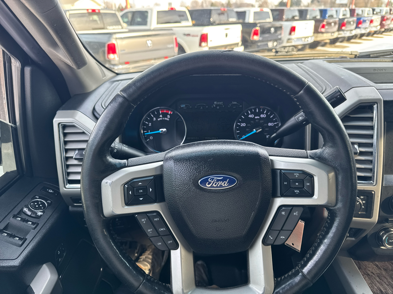 Ford Super Duty F-250 SRW Lariat 4WD Crew Cab 6.75' Box 2017