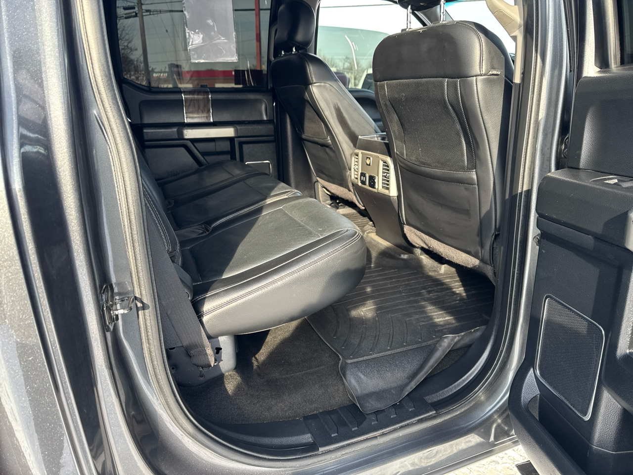 Ford Super Duty F-250 SRW Lariat 4WD Crew Cab 6.75' Box 2017