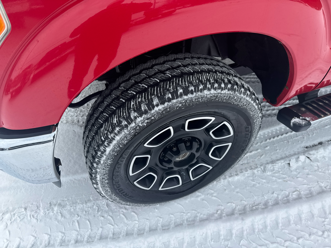 Ford Super Duty F-250 SRW 4WD Crew Cab 156" Lariat 2012