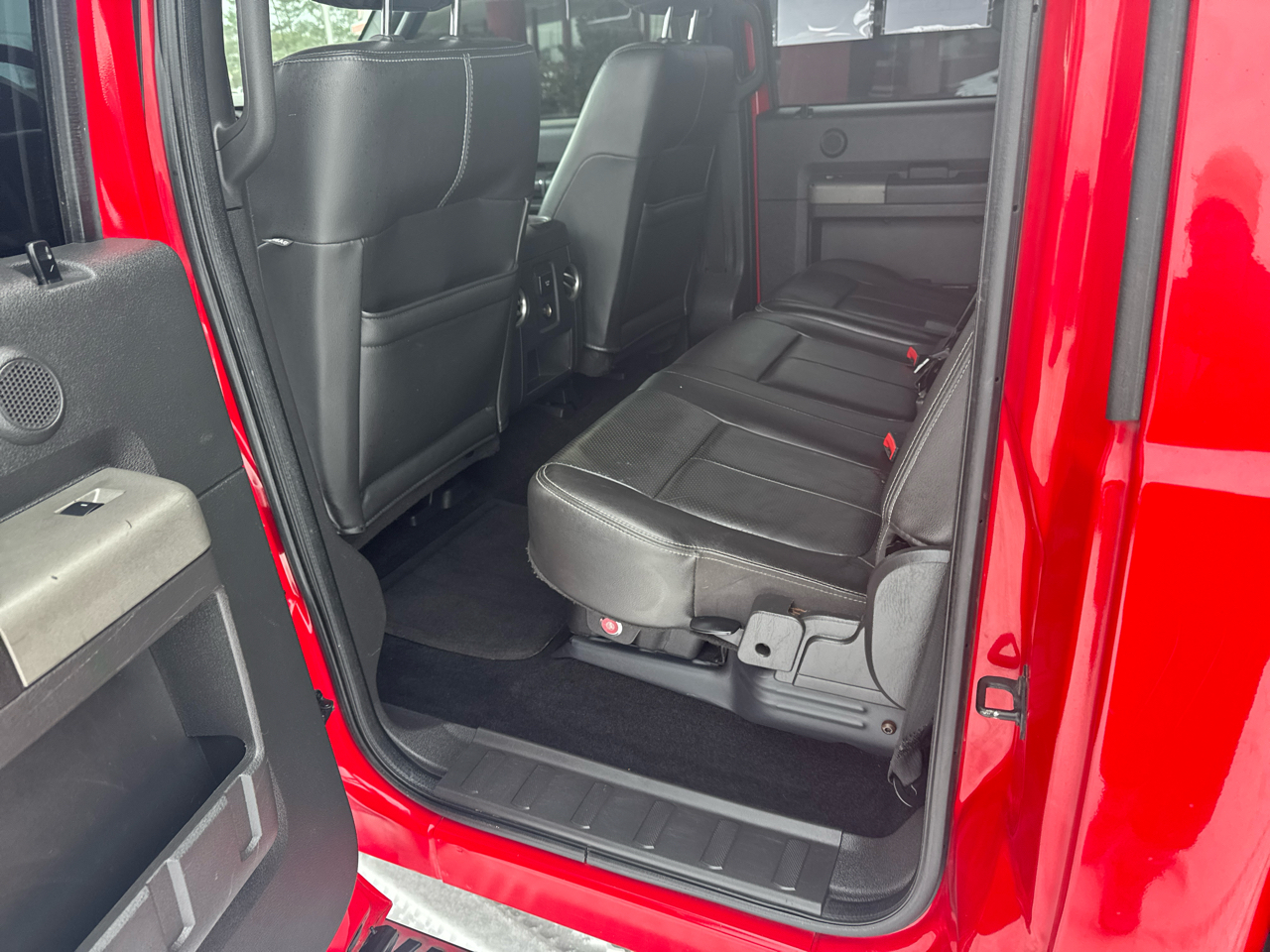 Ford Super Duty F-250 SRW 4WD Crew Cab 156" Lariat 2012