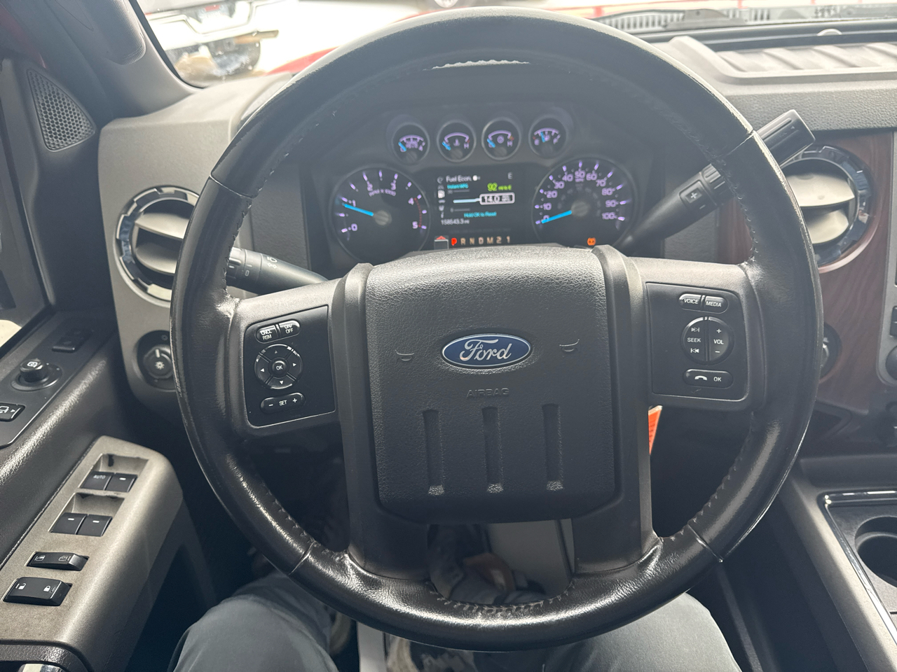 Ford Super Duty F-250 SRW 4WD Crew Cab 156" Lariat 2012