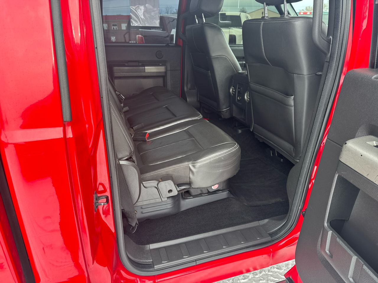 Ford Super Duty F-250 SRW 4WD Crew Cab 156" Lariat 2012