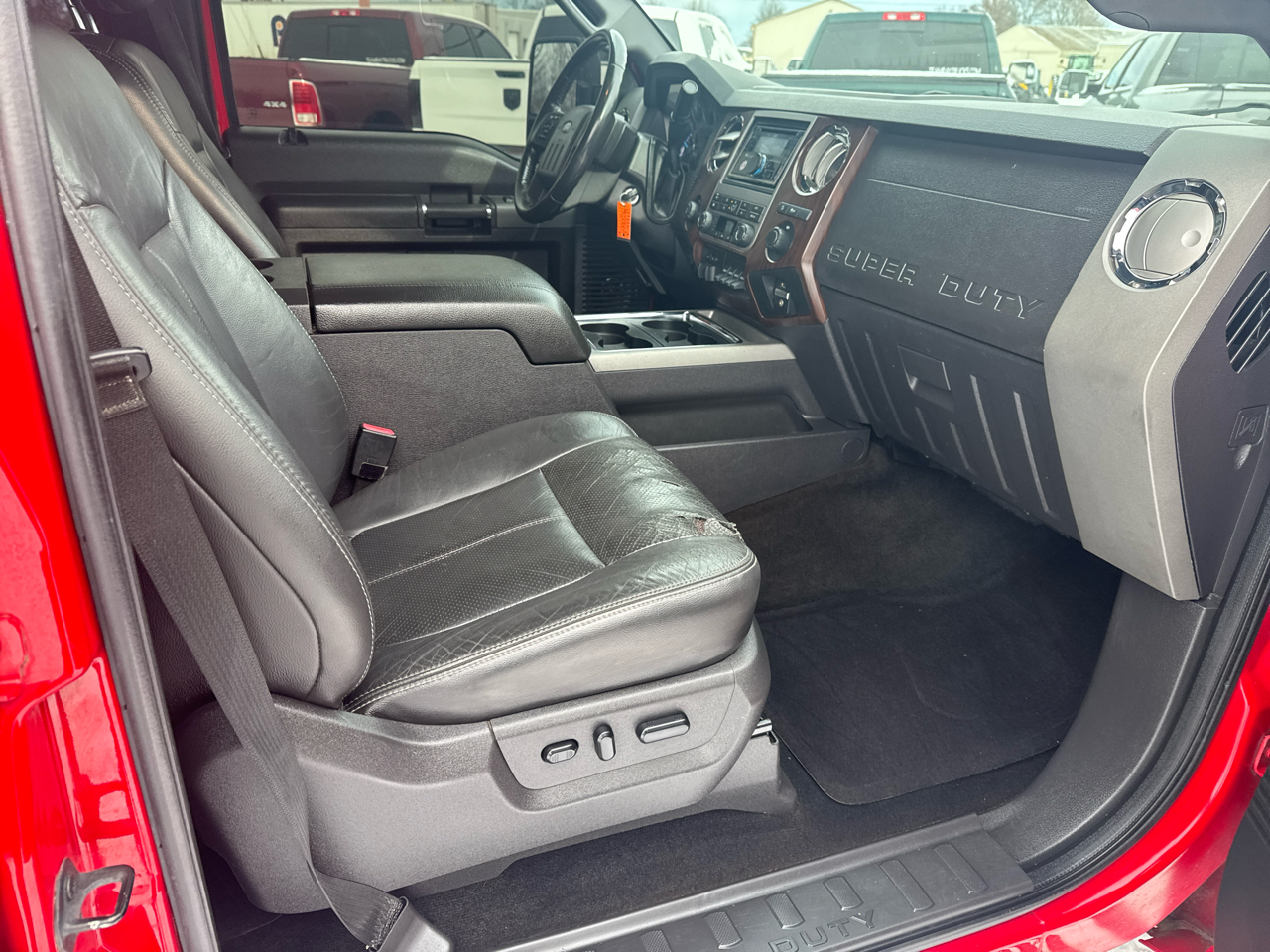 Ford Super Duty F-250 SRW 4WD Crew Cab 156" Lariat 2012