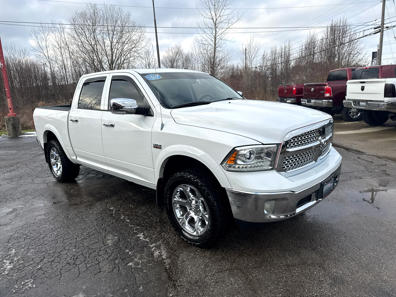 RAM 1500 4WD Crew Cab 140.5" Laramie 2014
