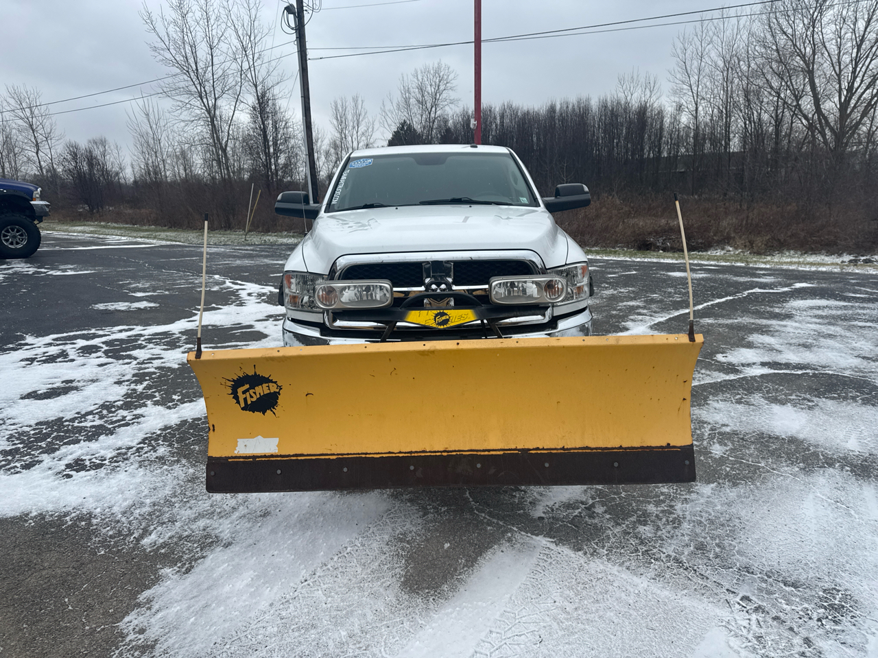 RAM 3500 SLT 4x4 Crew Cab 8' Box 2017