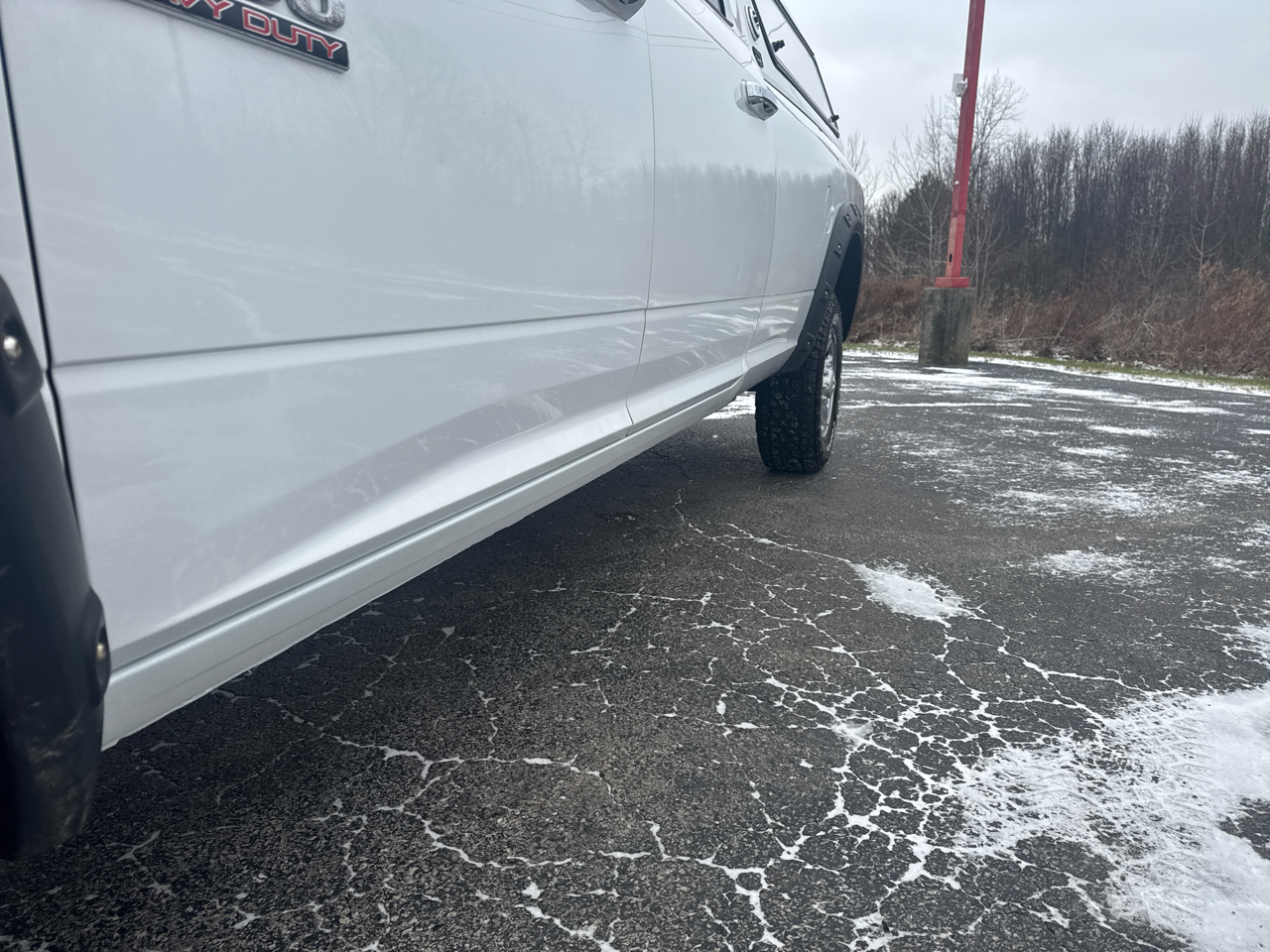 RAM 3500 SLT 4x4 Crew Cab 8' Box 2017