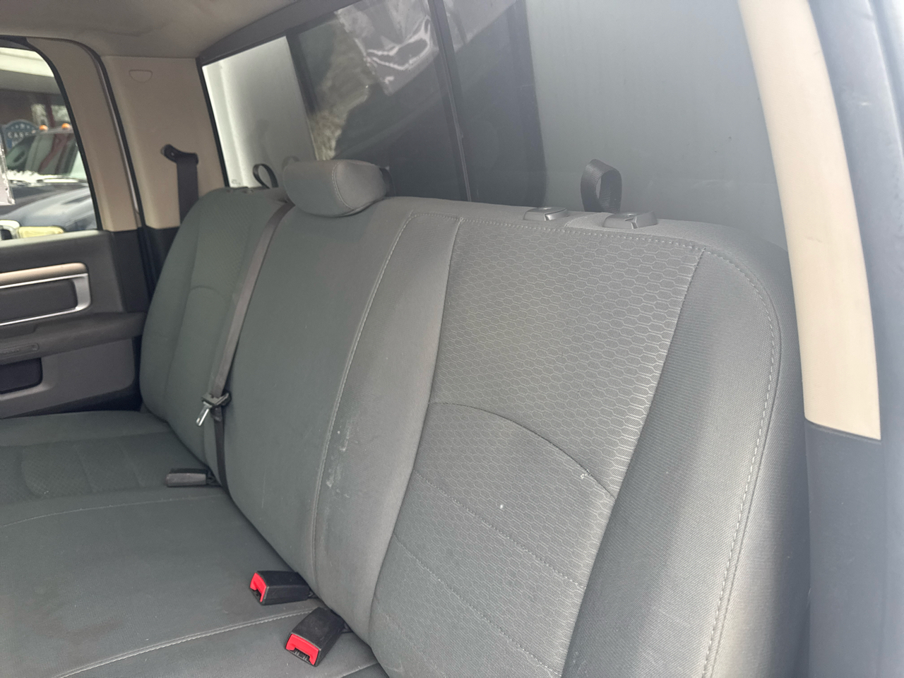 RAM 3500 SLT 4x4 Crew Cab 8' Box 2017