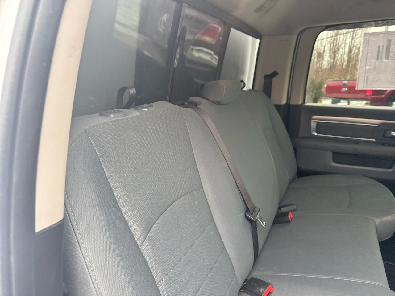 RAM 3500 SLT 4x4 Crew Cab 8' Box 2017