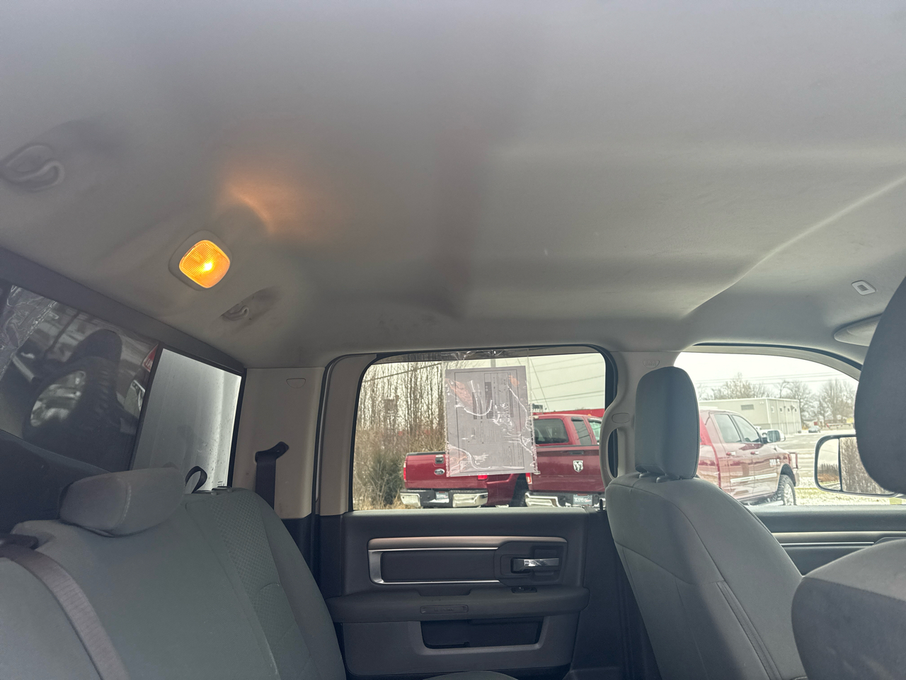 RAM 3500 SLT 4x4 Crew Cab 8' Box 2017