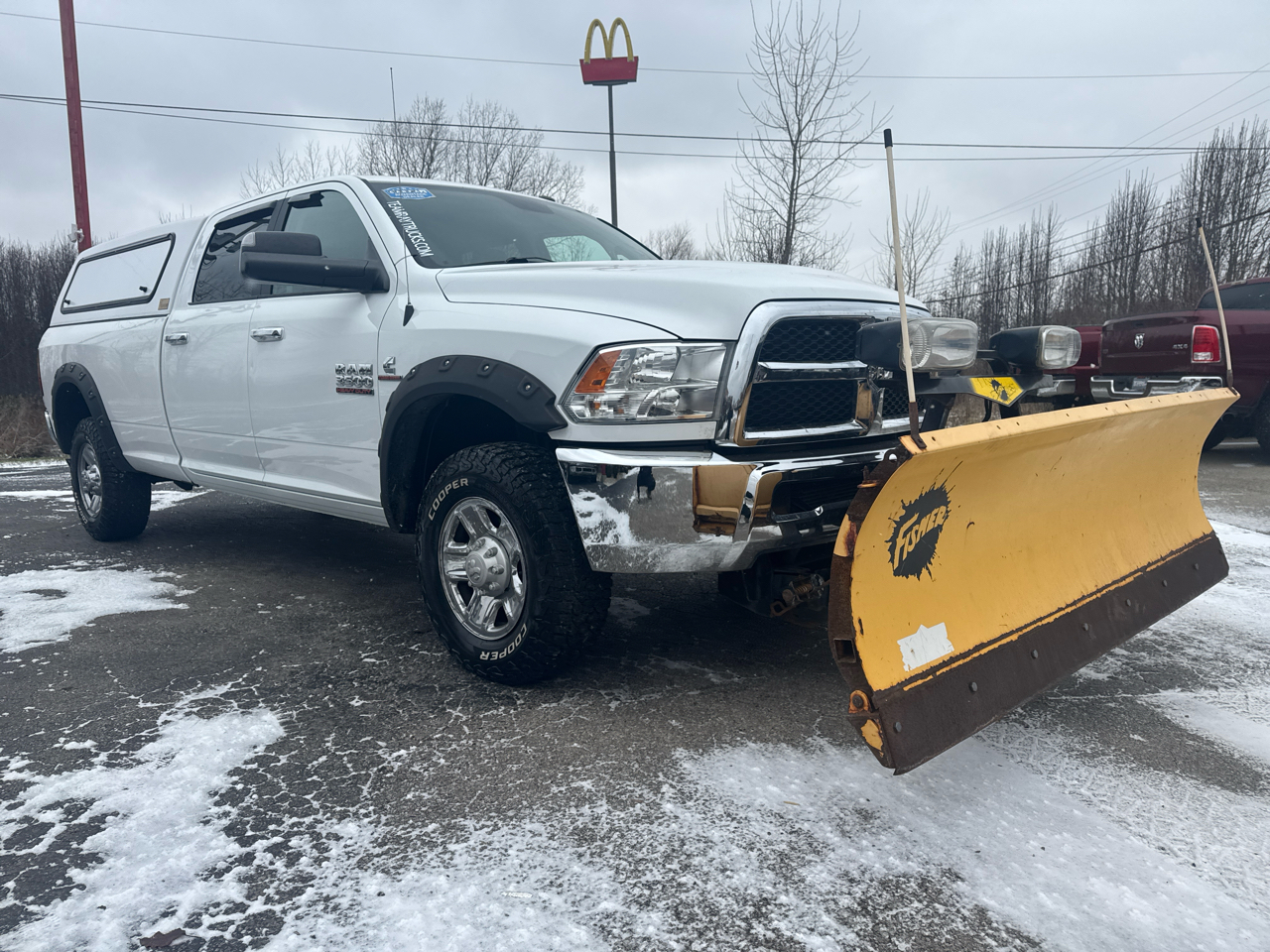 RAM 3500 SLT 4x4 Crew Cab 8' Box 2017