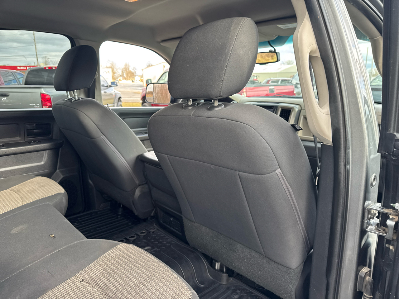 RAM 2500 4WD Crew Cab 149" ST 2012