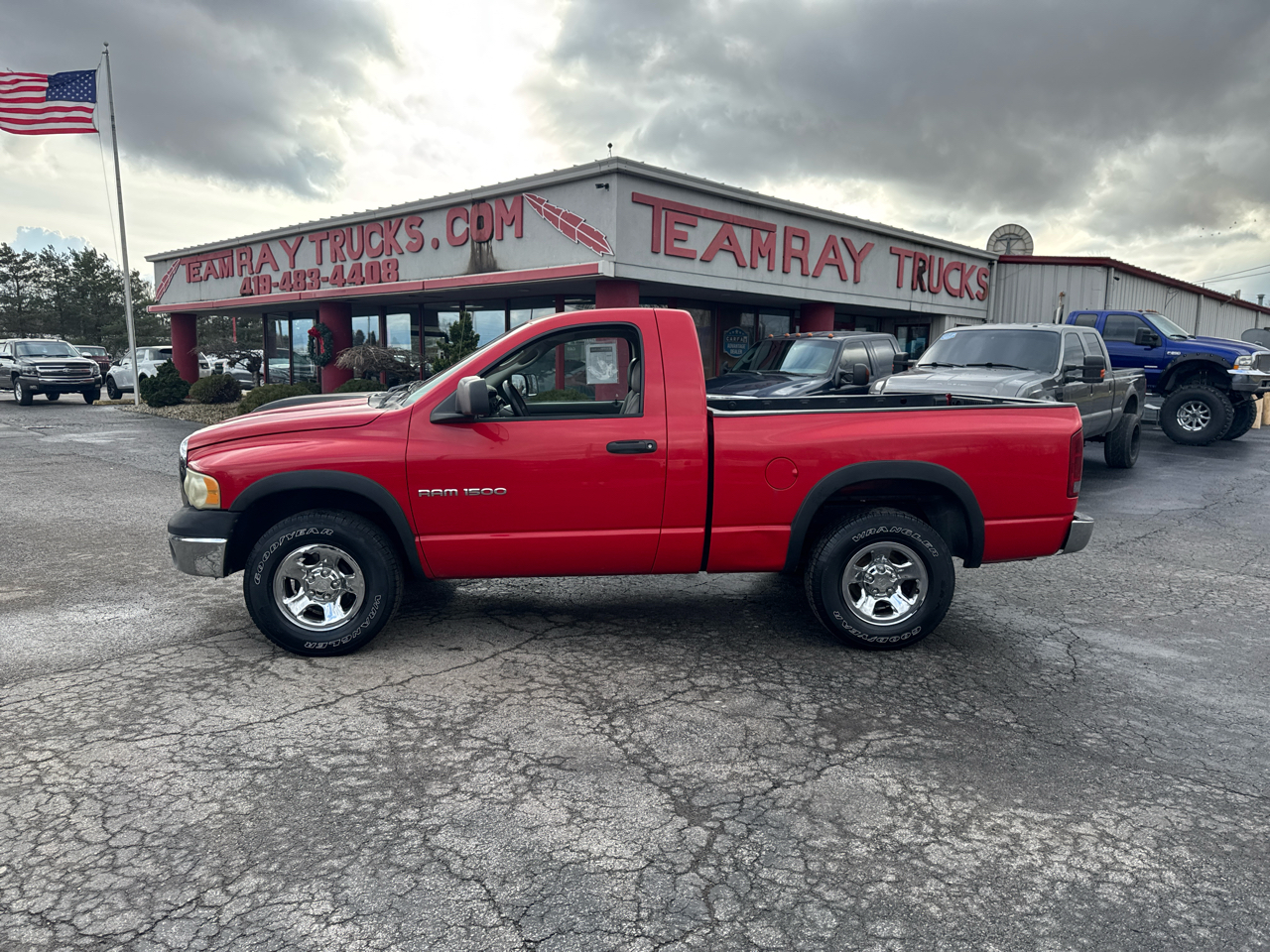 Dodge Ram 1500 2dr Reg Cab 120.5" WB ST 2003