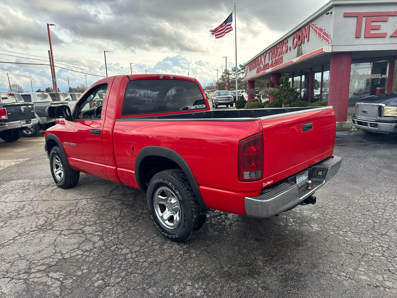 Dodge Ram 1500 2dr Reg Cab 120.5" WB ST 2003