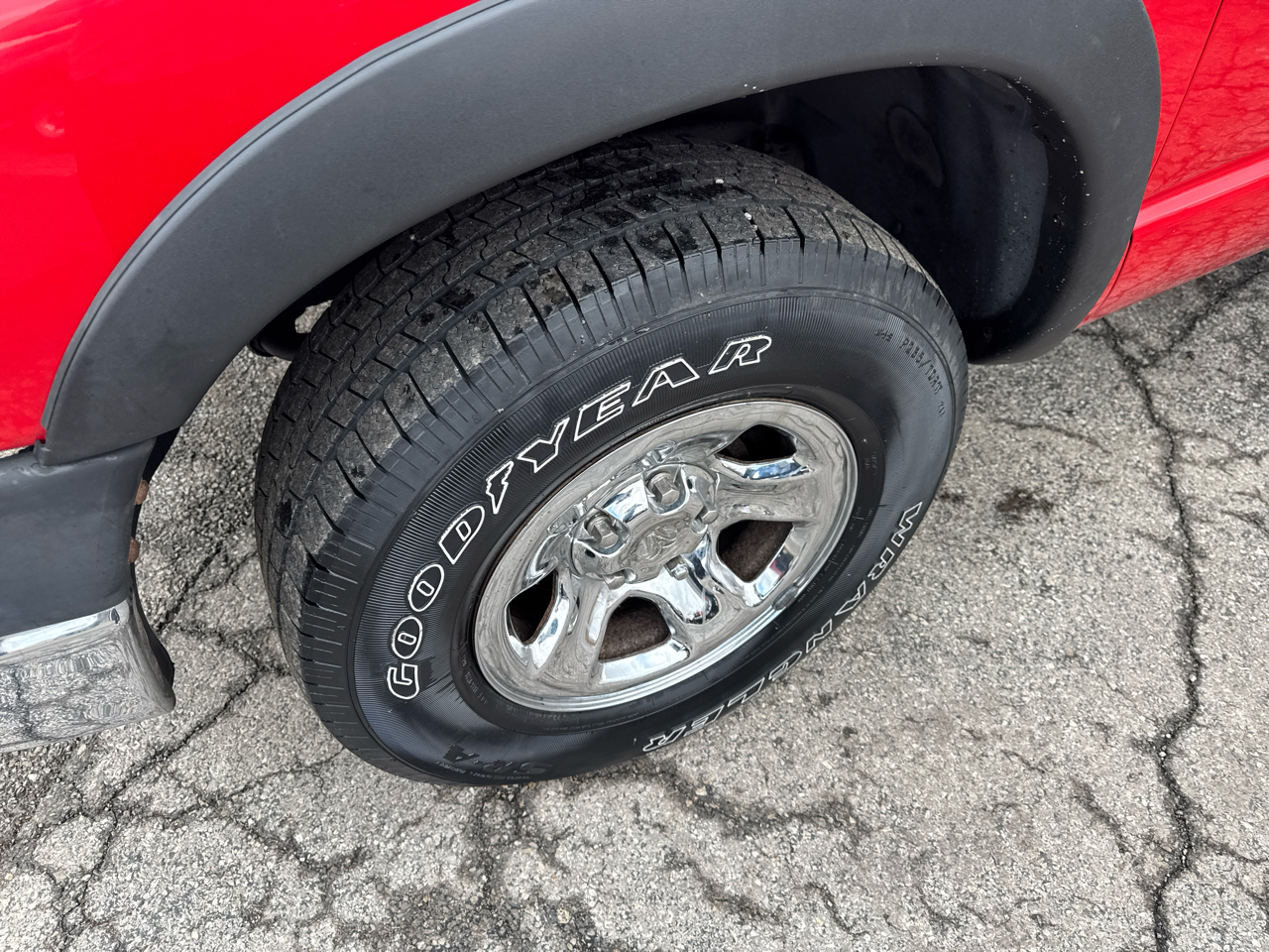 Dodge Ram 1500 2dr Reg Cab 120.5" WB ST 2003