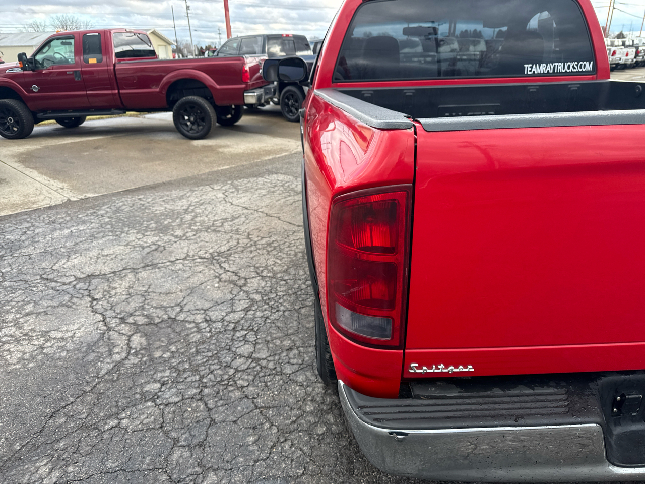 Dodge Ram 1500 2dr Reg Cab 120.5" WB ST 2003