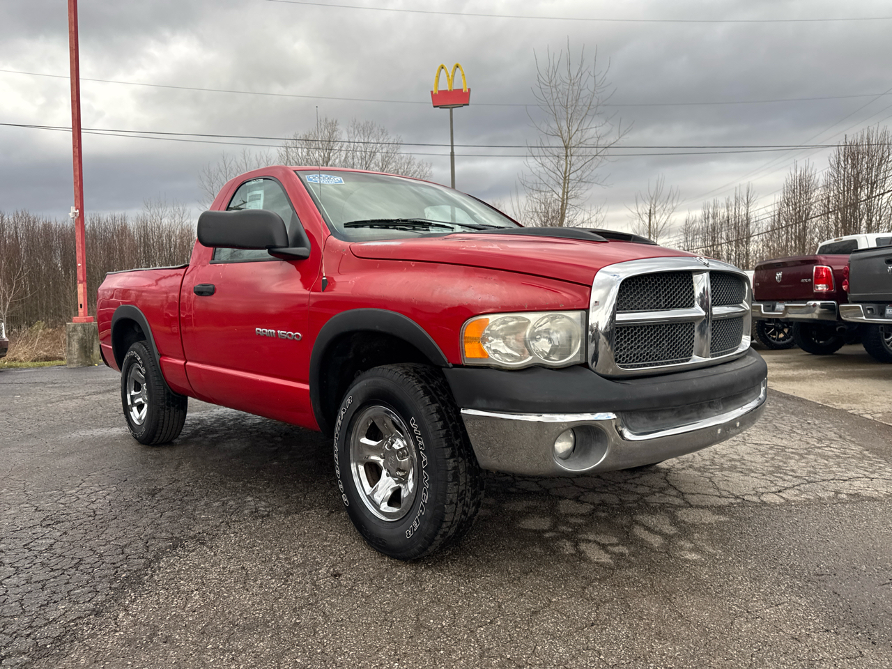 Dodge Ram 1500 2dr Reg Cab 120.5" WB ST 2003