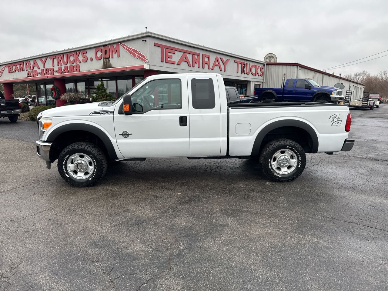 Ford Super Duty F-250 SRW 4WD SuperCab 142" XLT 2012
