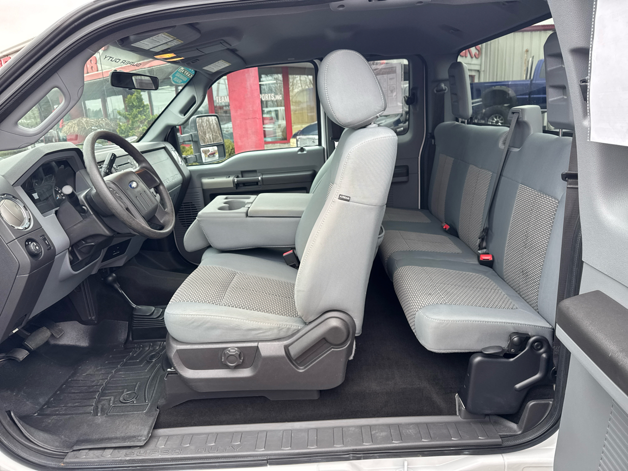 Ford Super Duty F-250 SRW 4WD SuperCab 142" XLT 2012